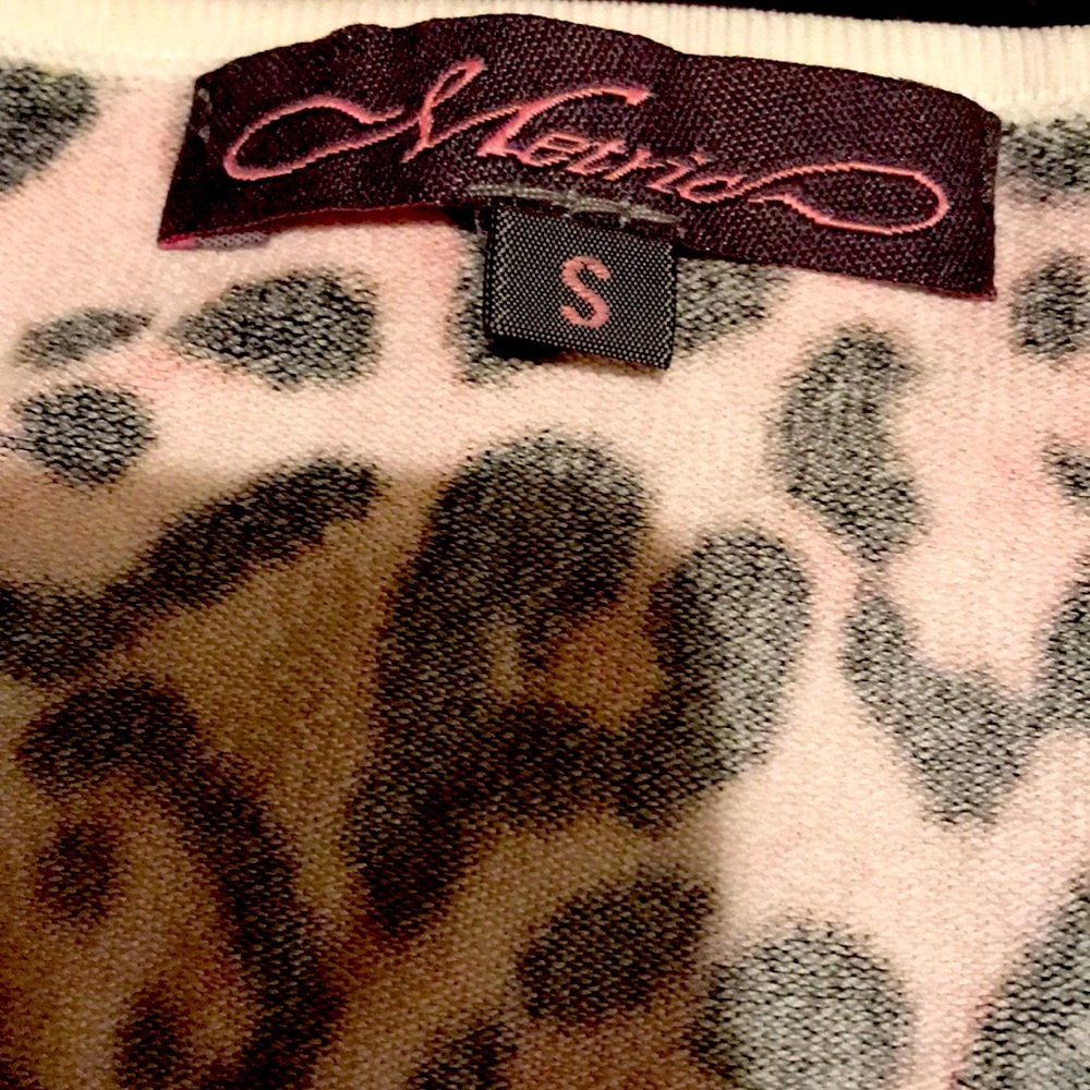 Leopard pink and black too with detailed design - Picture 7 of 7